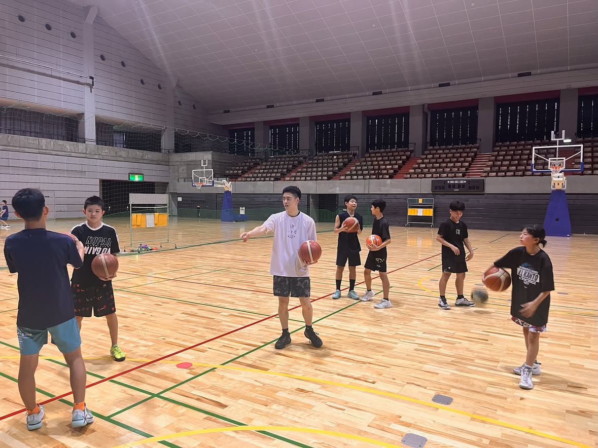 スクールでのドリブル練習